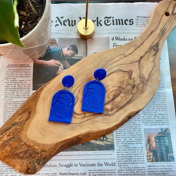 Handmade Clay Earrings | Face Outline Statue  | Royal Blue | Push Backs - Picture 3 of 5